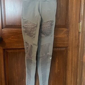 Alo Yoga Moto high waisted legging